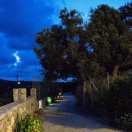 Kastro Pigi (Crete)